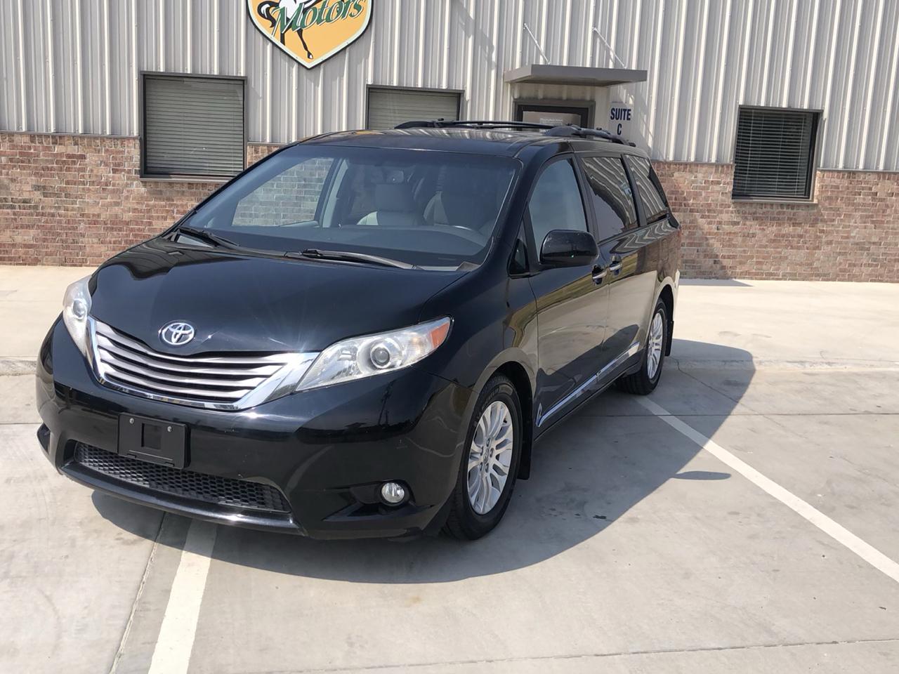 Toyota Sienna 5dr 8-Pass Van XLE Premium FWD (Natl) 2015