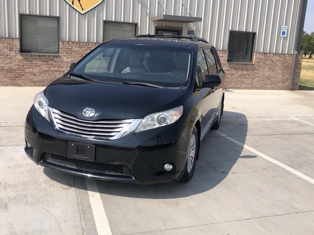 Toyota Sienna 5dr 8-Pass Van XLE Premium FWD (Natl) 2015