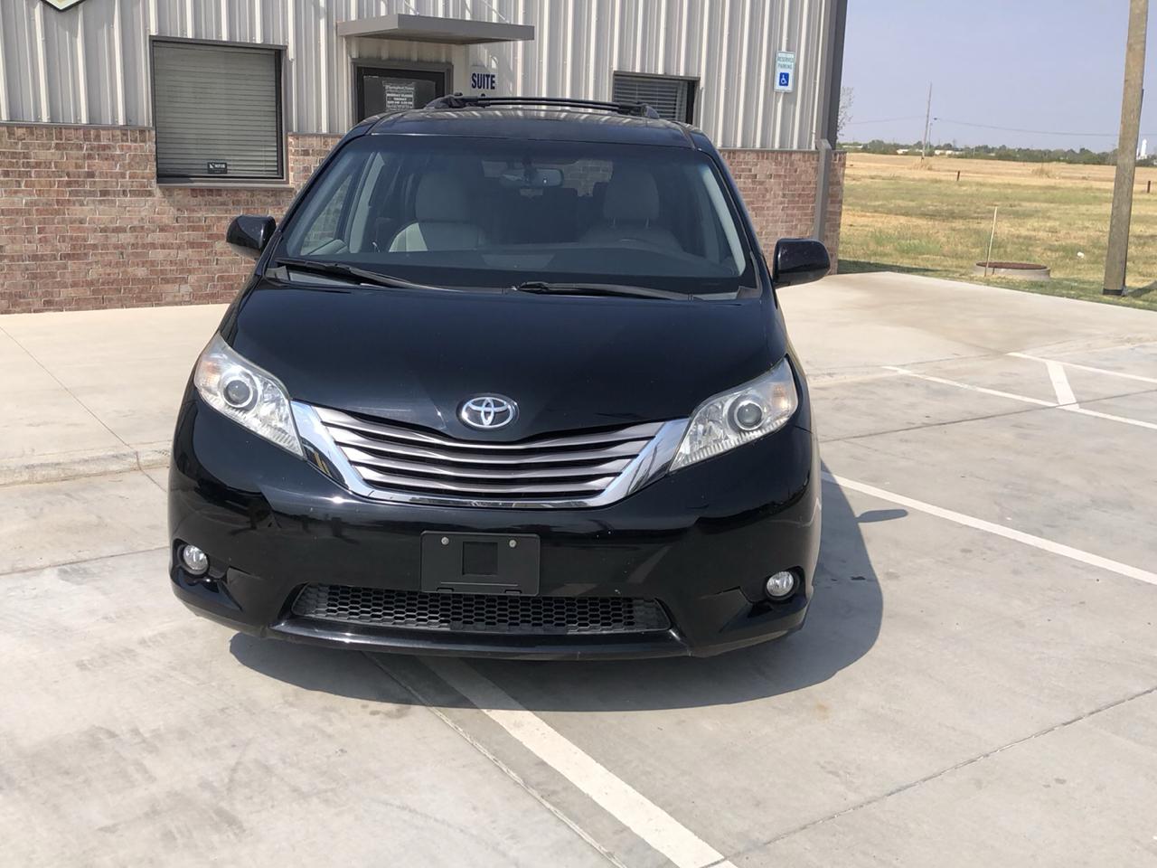 Toyota Sienna 5dr 8-Pass Van XLE Premium FWD (Natl) 2015