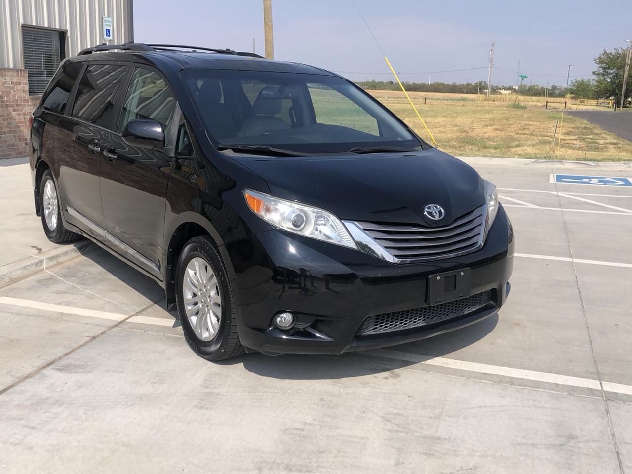 Toyota Sienna 5dr 8-Pass Van XLE Premium FWD (Natl) 2015
