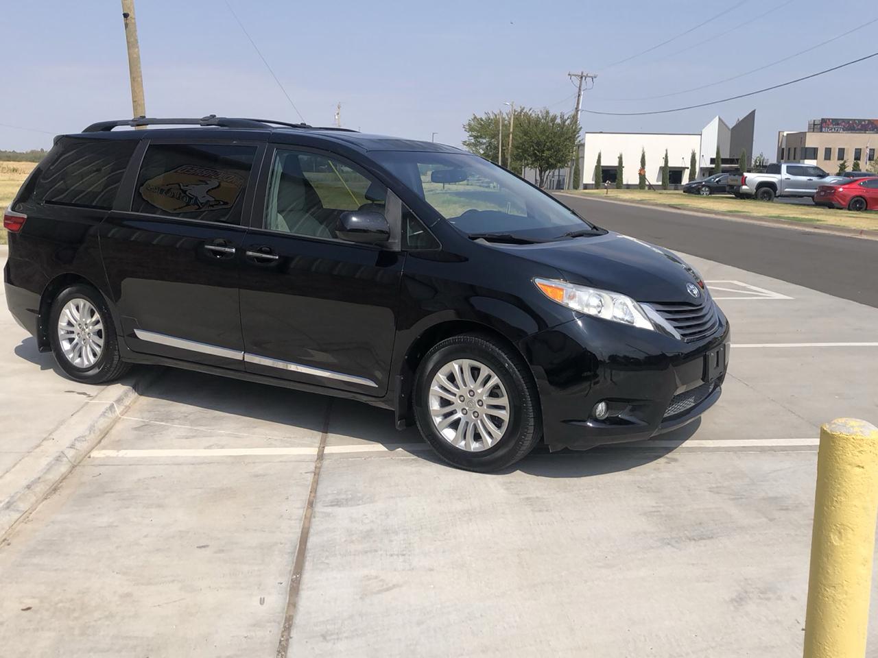Toyota Sienna 5dr 8-Pass Van XLE Premium FWD (Natl) 2015
