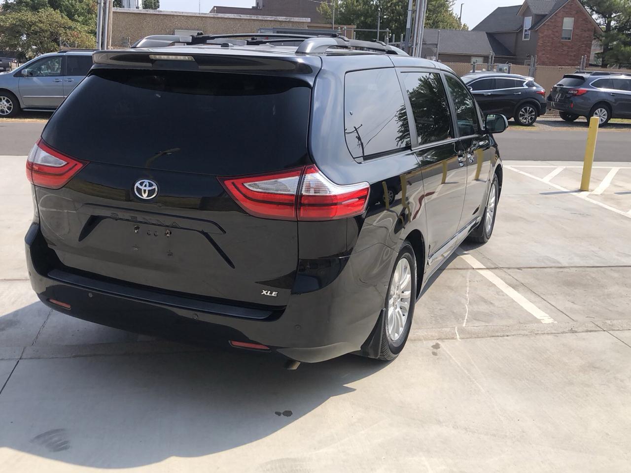 Toyota Sienna 5dr 8-Pass Van XLE Premium FWD (Natl) 2015