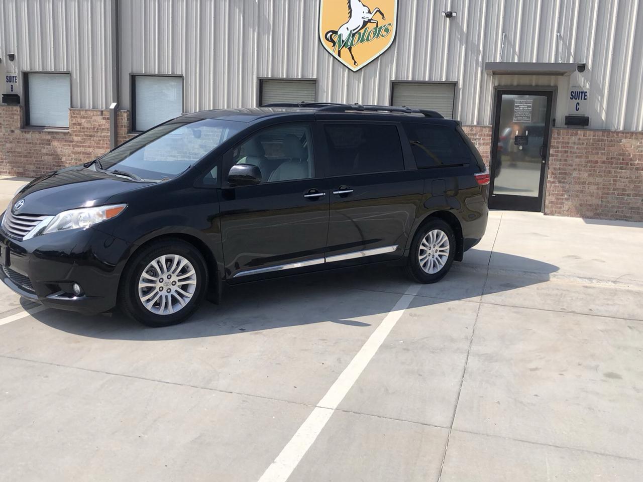 Toyota Sienna 5dr 8-Pass Van XLE Premium FWD (Natl) 2015