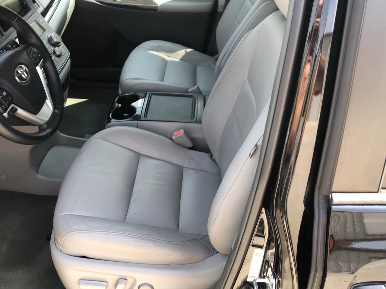 Toyota Sienna 5dr 8-Pass Van XLE Premium FWD (Natl) 2015