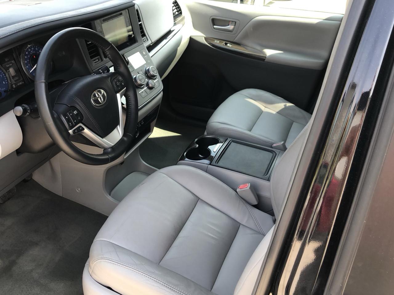 Toyota Sienna 5dr 8-Pass Van XLE Premium FWD (Natl) 2015