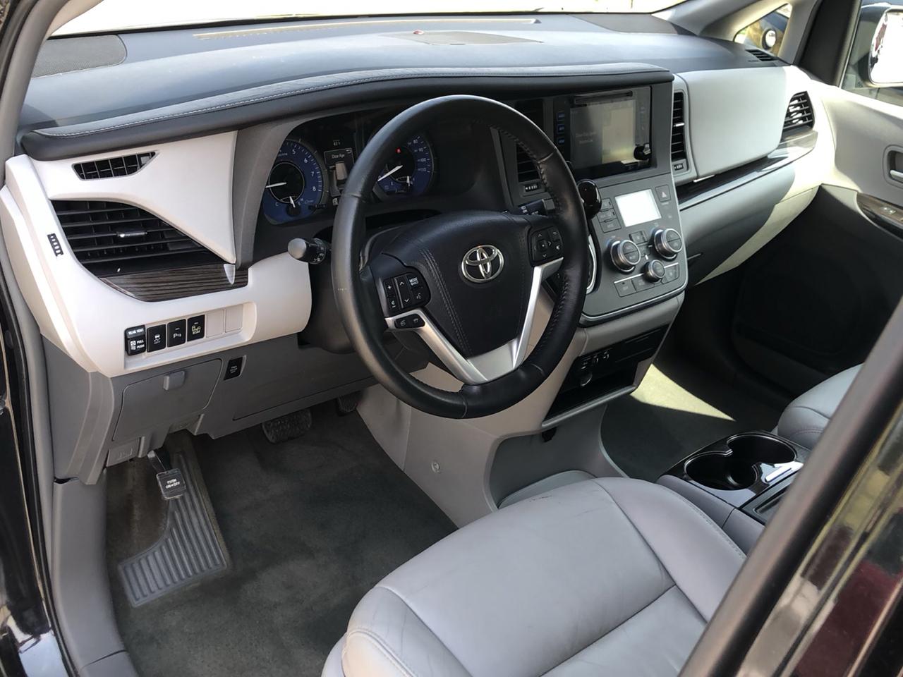 Toyota Sienna 5dr 8-Pass Van XLE Premium FWD (Natl) 2015