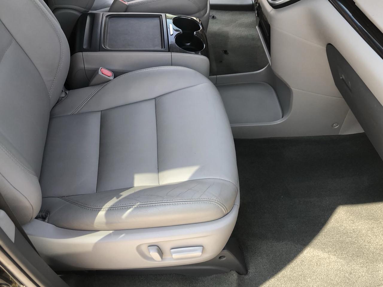 Toyota Sienna 5dr 8-Pass Van XLE Premium FWD (Natl) 2015