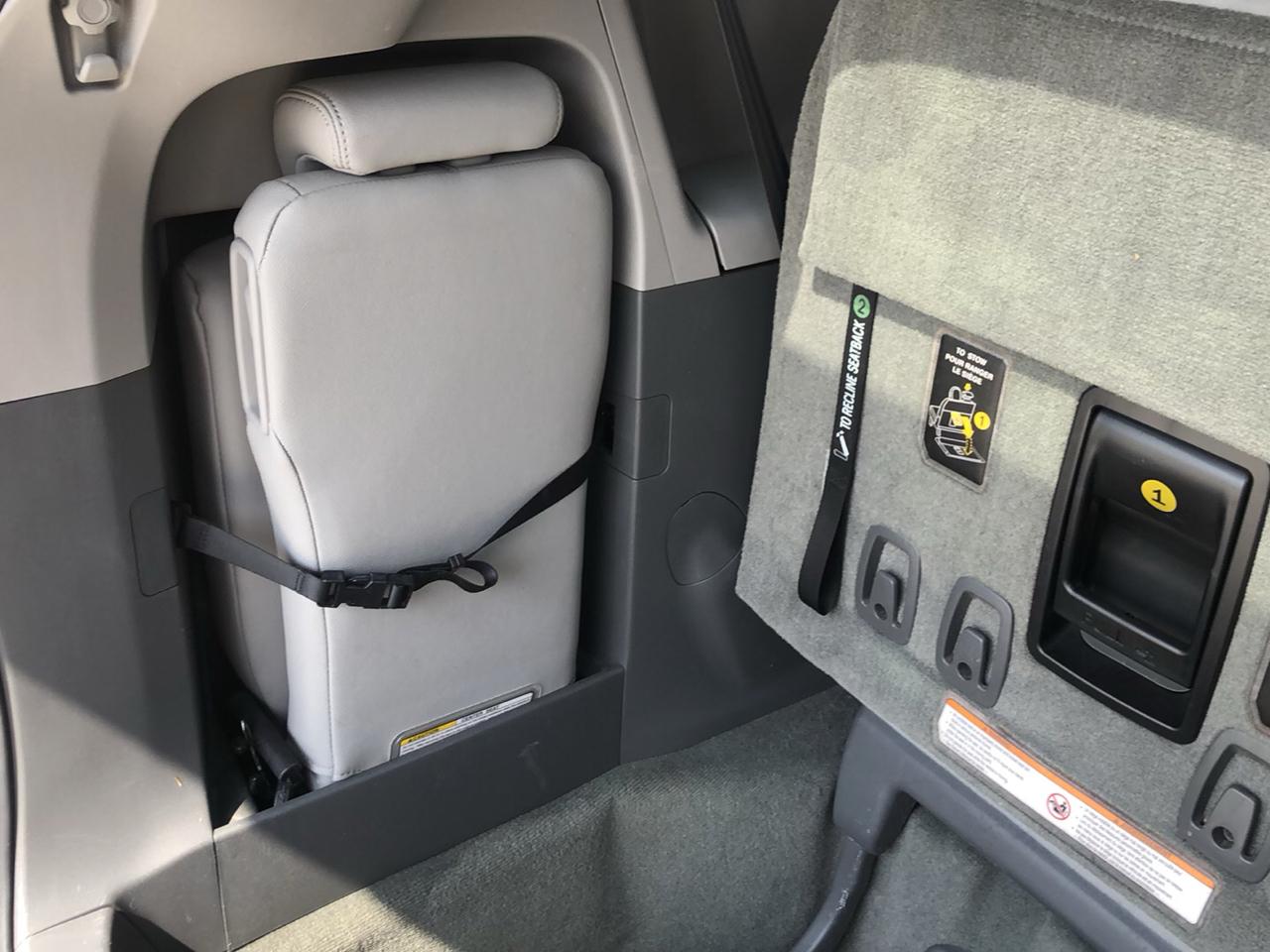 Toyota Sienna 5dr 8-Pass Van XLE Premium FWD (Natl) 2015