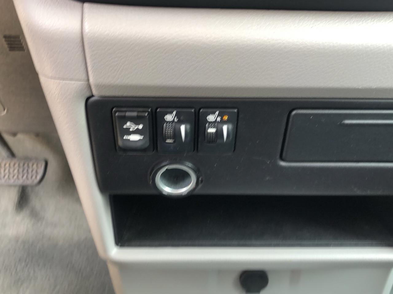 Toyota Sienna 5dr 8-Pass Van XLE Premium FWD (Natl) 2015