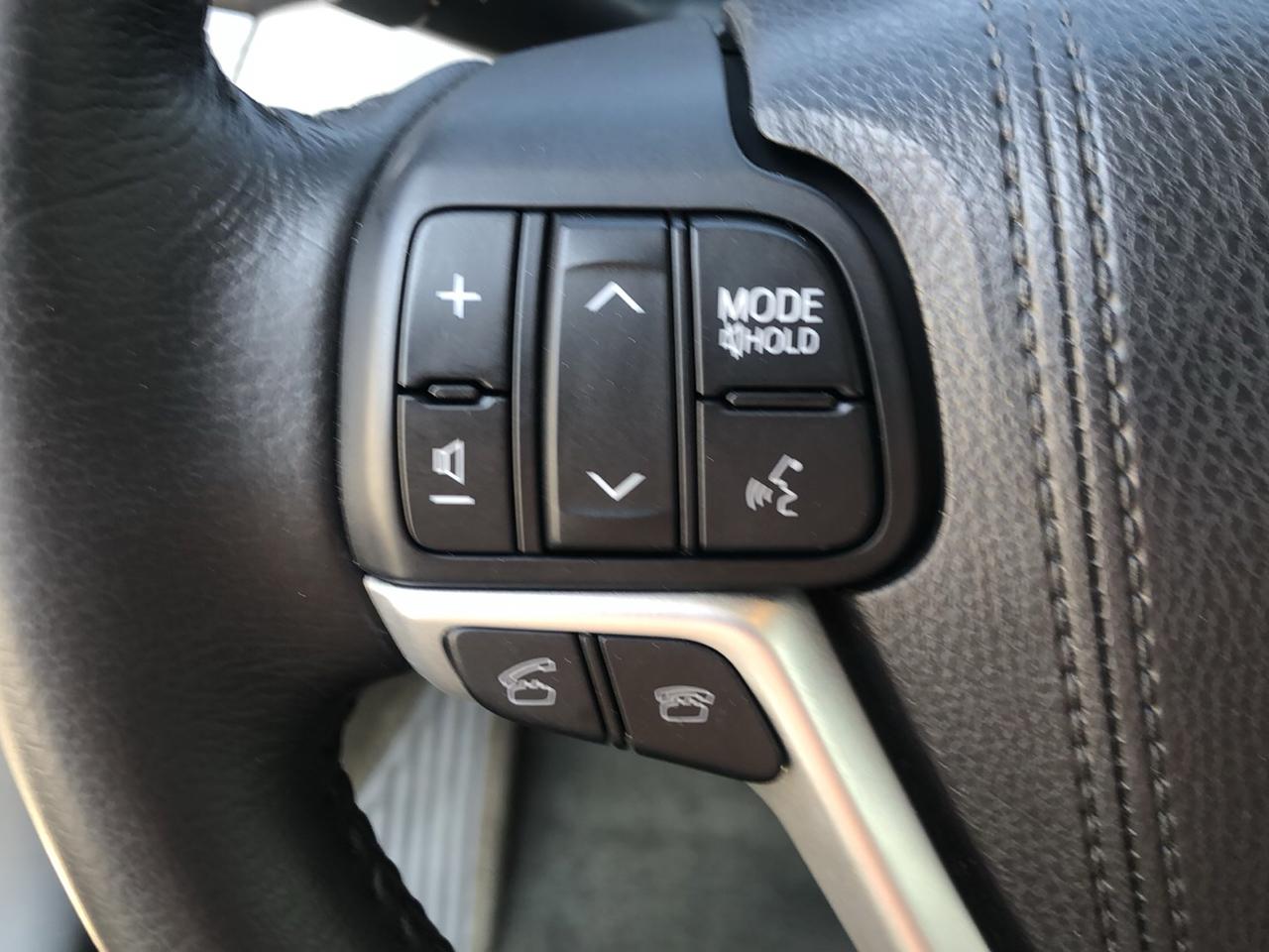 Toyota Sienna 5dr 8-Pass Van XLE Premium FWD (Natl) 2015