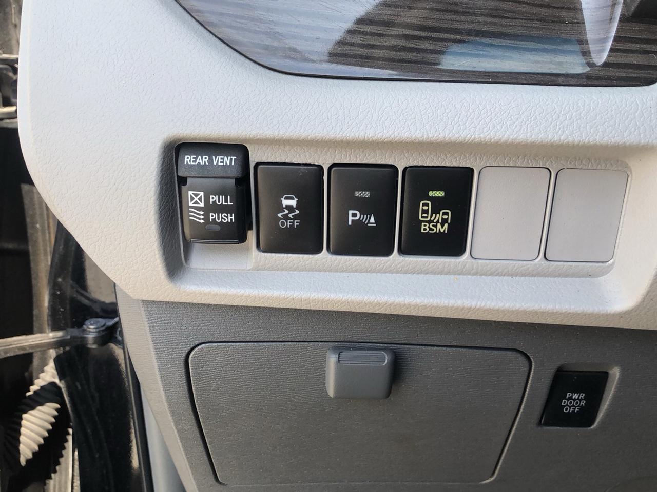 Toyota Sienna 5dr 8-Pass Van XLE Premium FWD (Natl) 2015