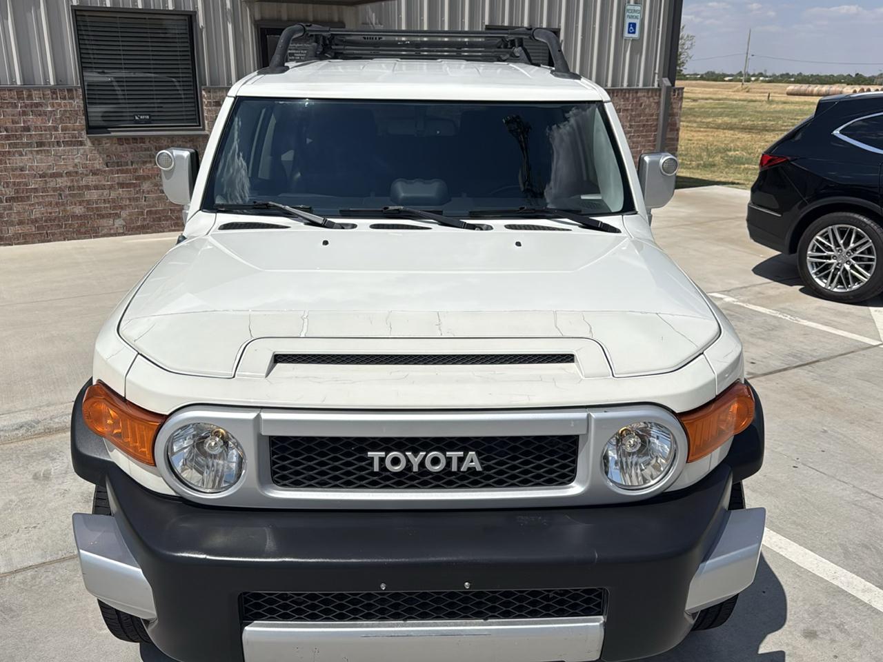 Toyota FJ Cruiser RWD 4dr Auto (Natl) 2012
