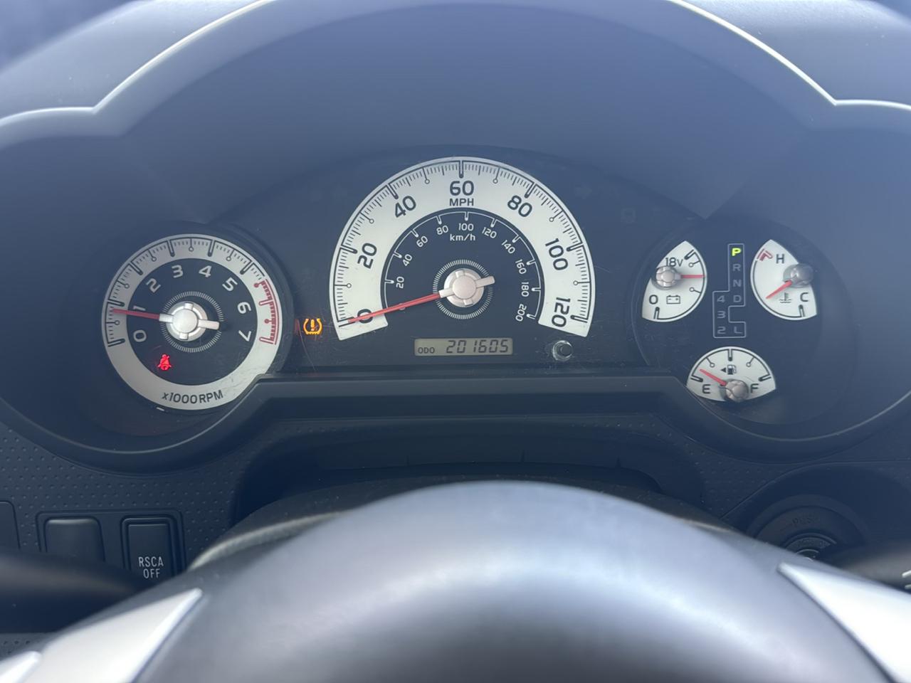 Toyota FJ Cruiser RWD 4dr Auto (Natl) 2012