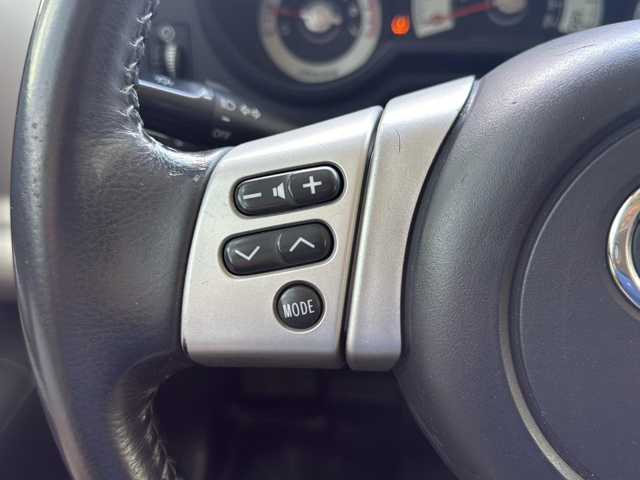Toyota FJ Cruiser RWD 4dr Auto (Natl) 2012