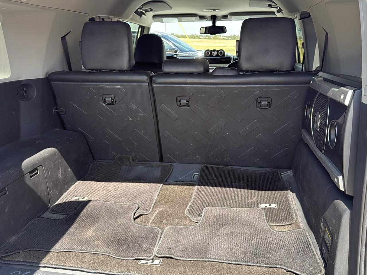 Toyota FJ Cruiser RWD 4dr Auto (Natl) 2012