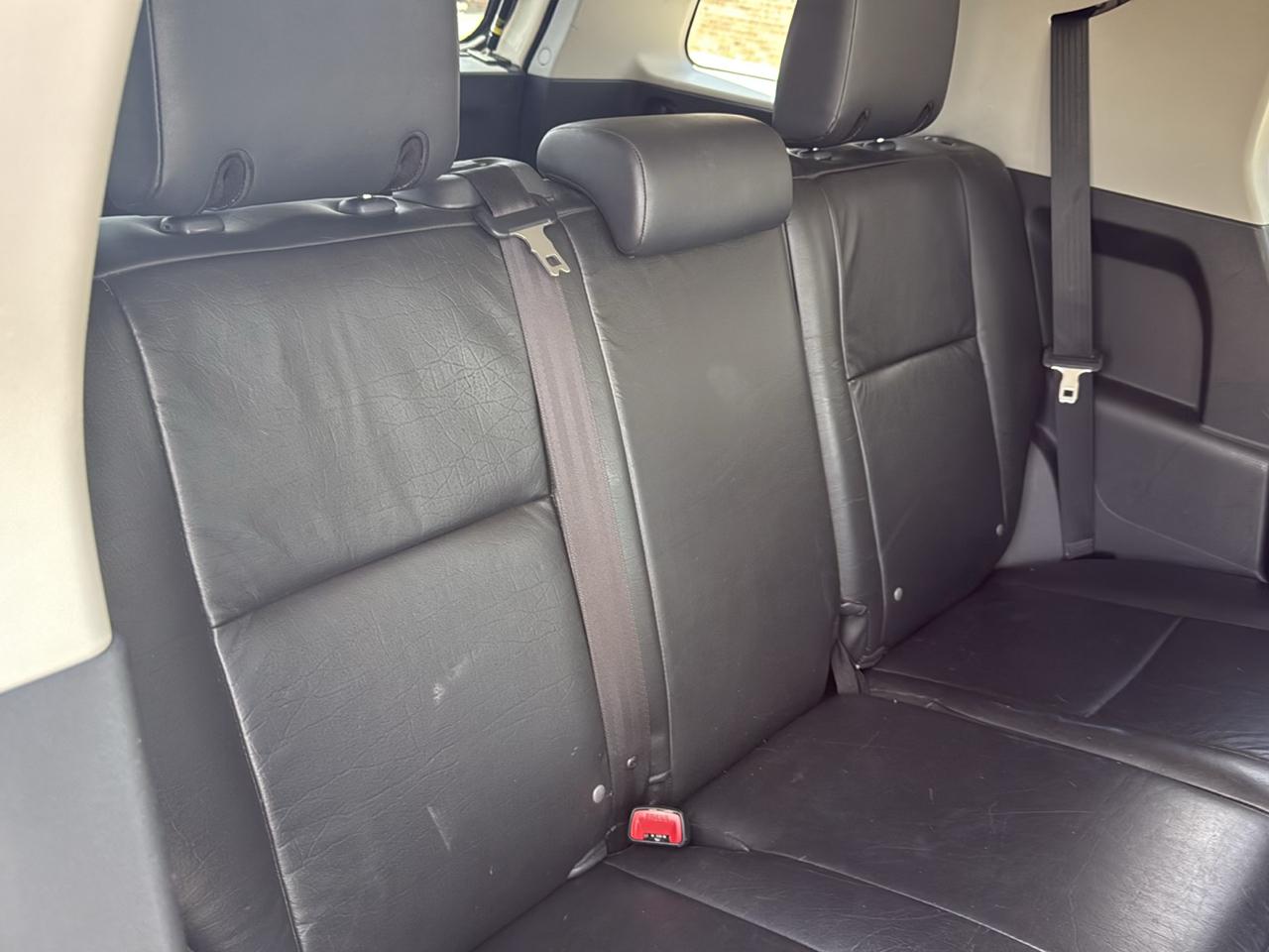 Toyota FJ Cruiser RWD 4dr Auto (Natl) 2012