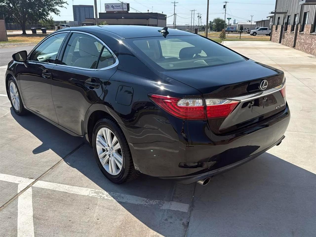 Lexus ES 350 4dr Sdn 2014