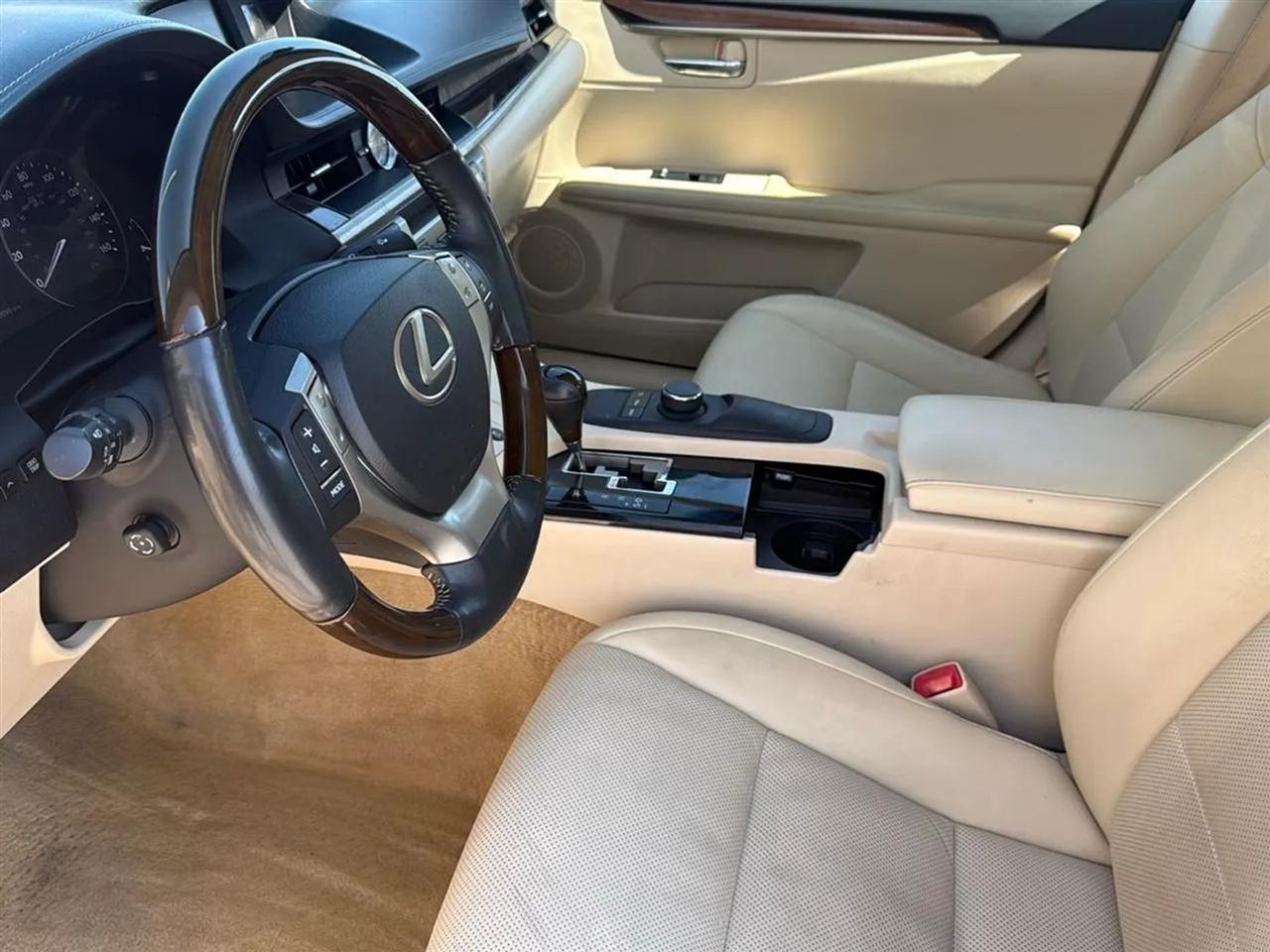 Lexus ES 350 4dr Sdn 2014