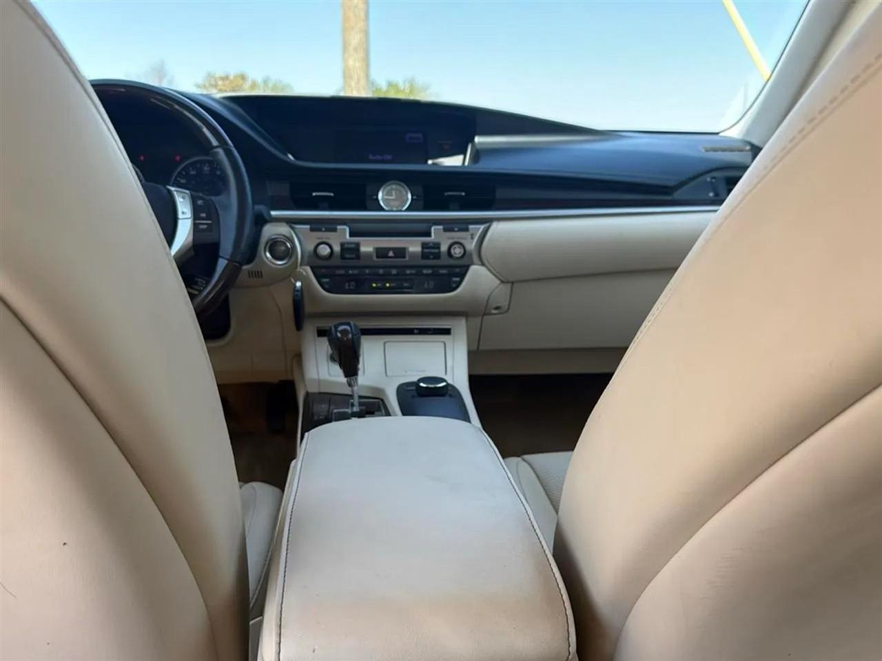 Lexus ES 350 4dr Sdn 2014