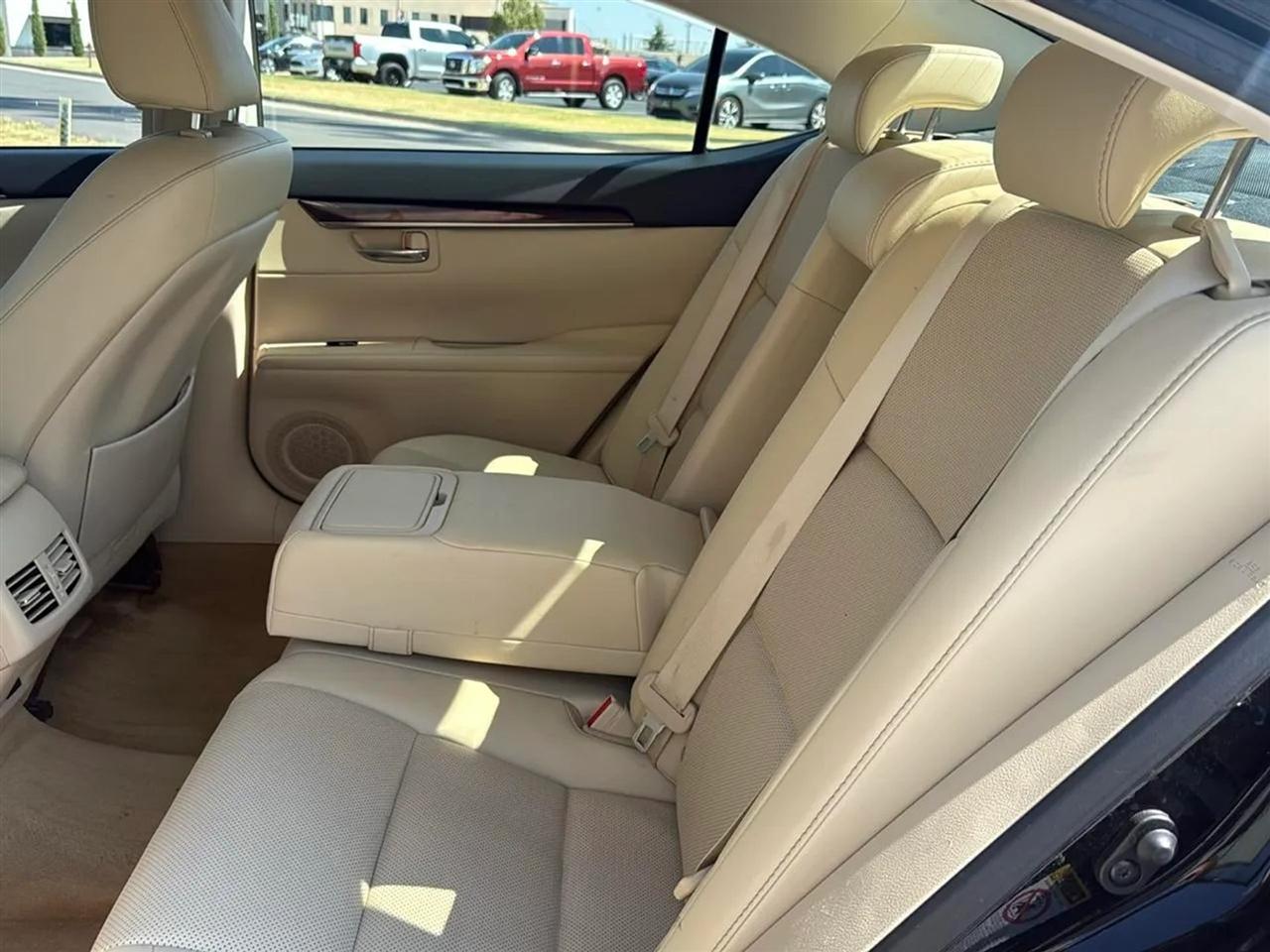 Lexus ES 350 4dr Sdn 2014