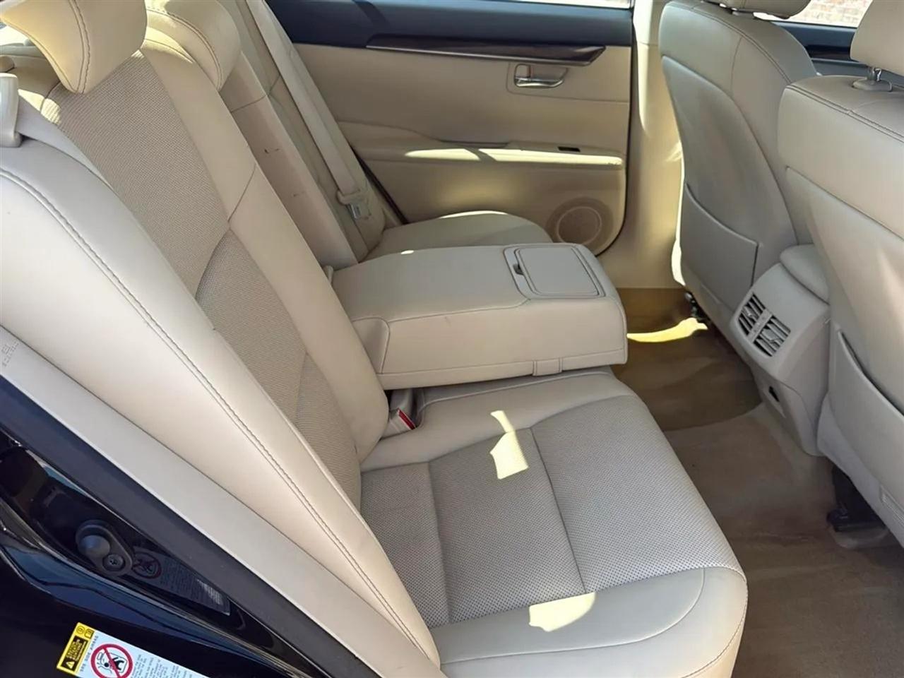 Lexus ES 350 4dr Sdn 2014