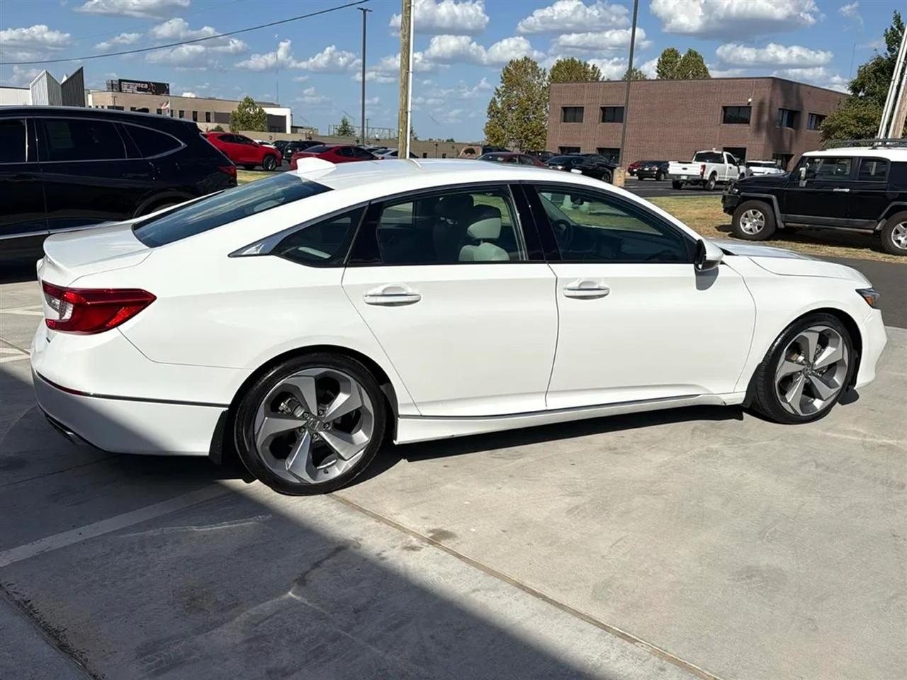 Honda Accord Sedan Touring 1.5T CVT 2018