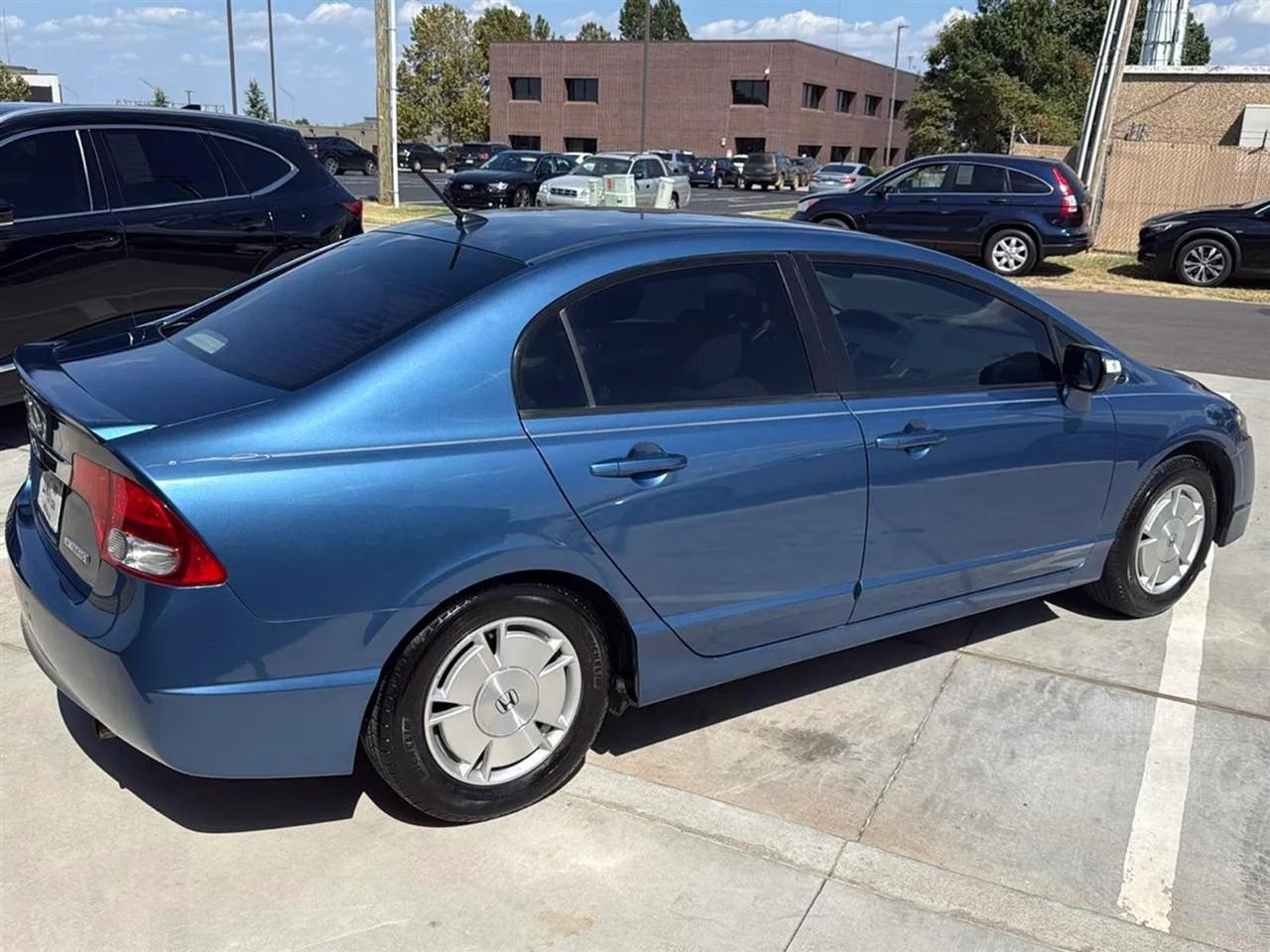 Honda Civic Hybrid 4dr Sdn L4 CVT 2010