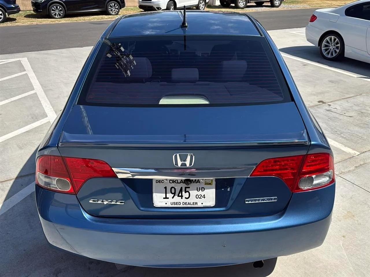 Honda Civic Hybrid 4dr Sdn L4 CVT 2010