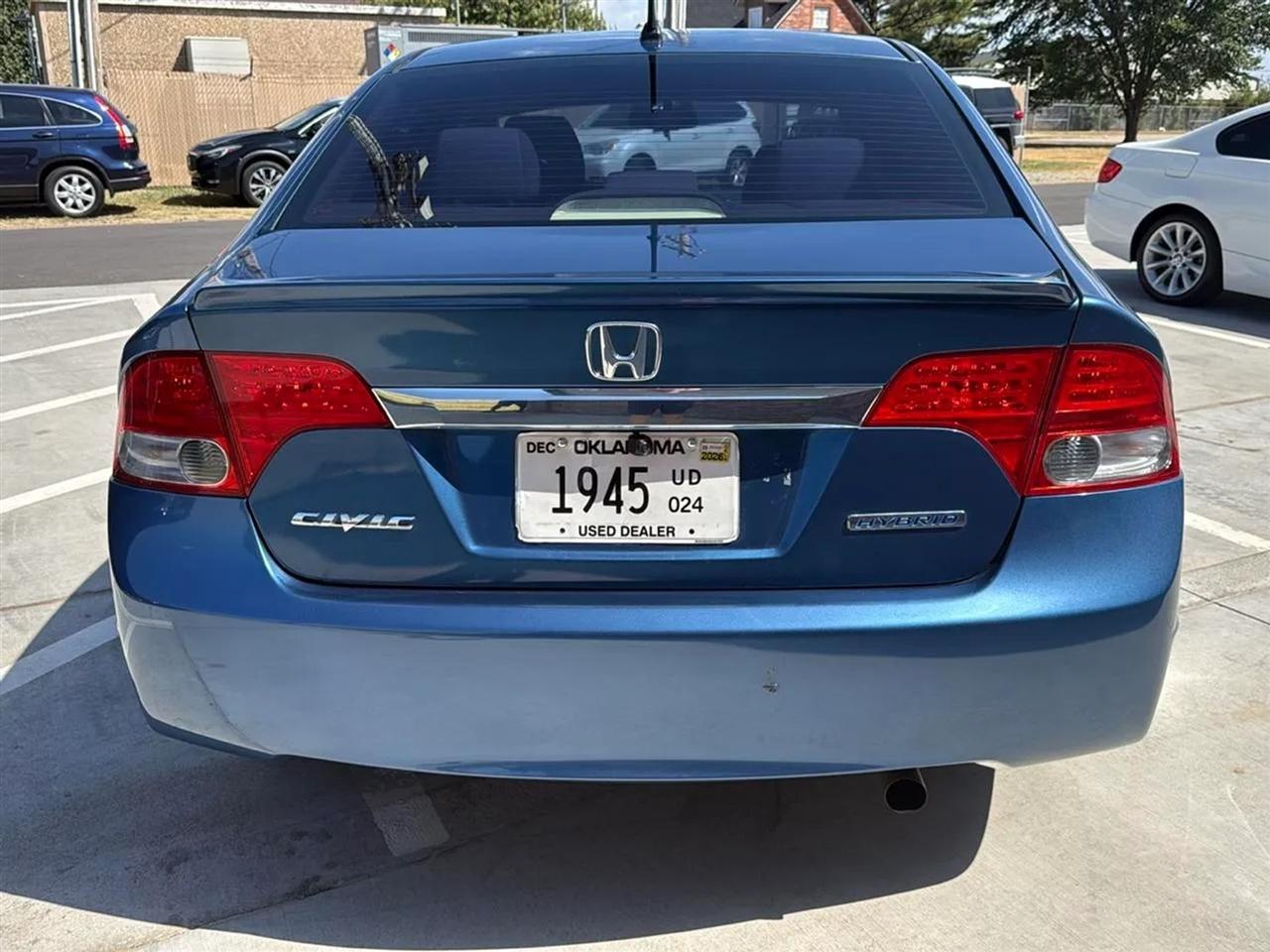 Honda Civic Hybrid 4dr Sdn L4 CVT 2010