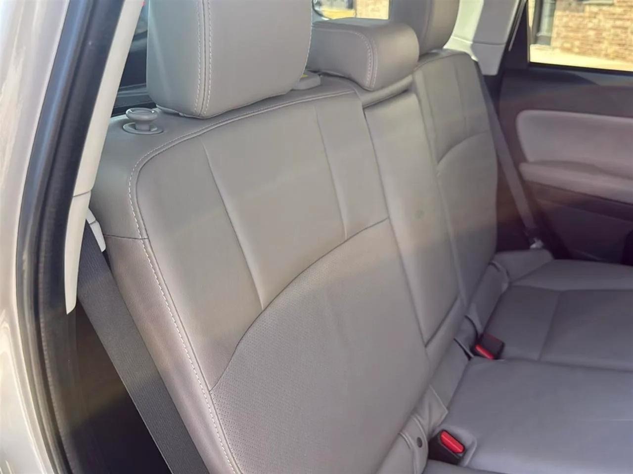 Subaru Forester 4dr Auto 2.5i Limited PZEV 2014