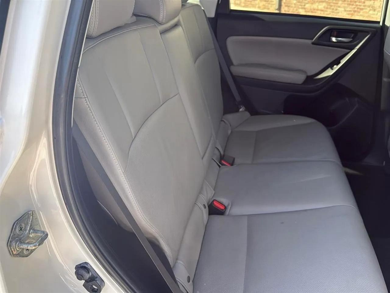 Subaru Forester 4dr Auto 2.5i Limited PZEV 2014