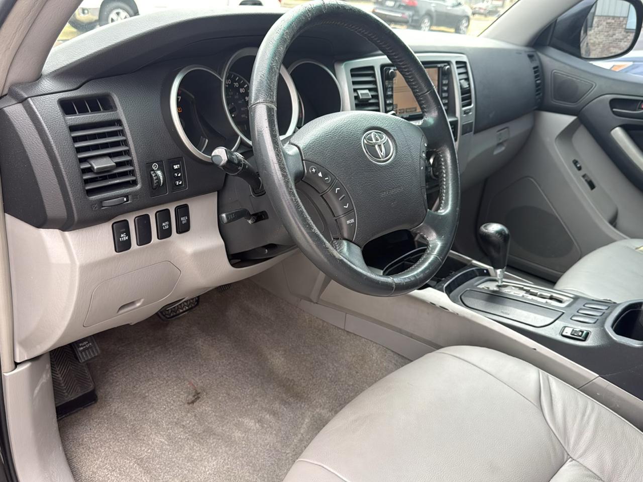 Toyota 4Runner 2WD 4dr V8 Limited (Natl) 2007