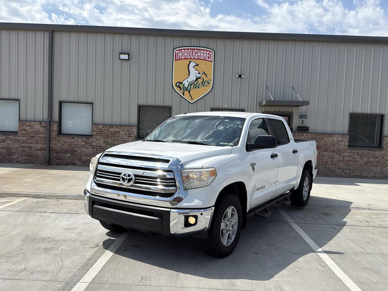 Toyota Tundra 4WD TRD Pro CrewMax 5.5' Bed 5.7L FFV (Natl) 2017