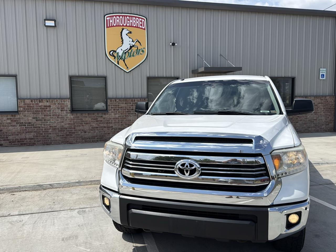 Toyota Tundra 4WD TRD Pro CrewMax 5.5' Bed 5.7L FFV (Natl) 2017