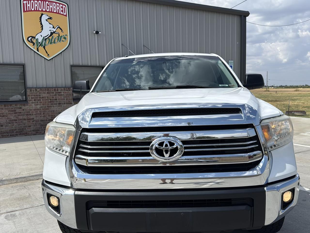 Toyota Tundra 4WD TRD Pro CrewMax 5.5' Bed 5.7L FFV (Natl) 2017