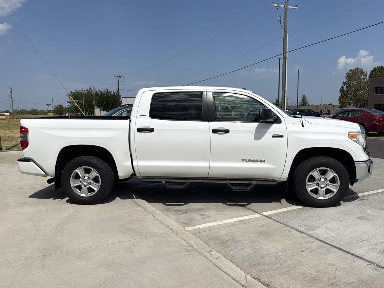 Toyota Tundra 4WD TRD Pro CrewMax 5.5' Bed 5.7L FFV (Natl) 2017