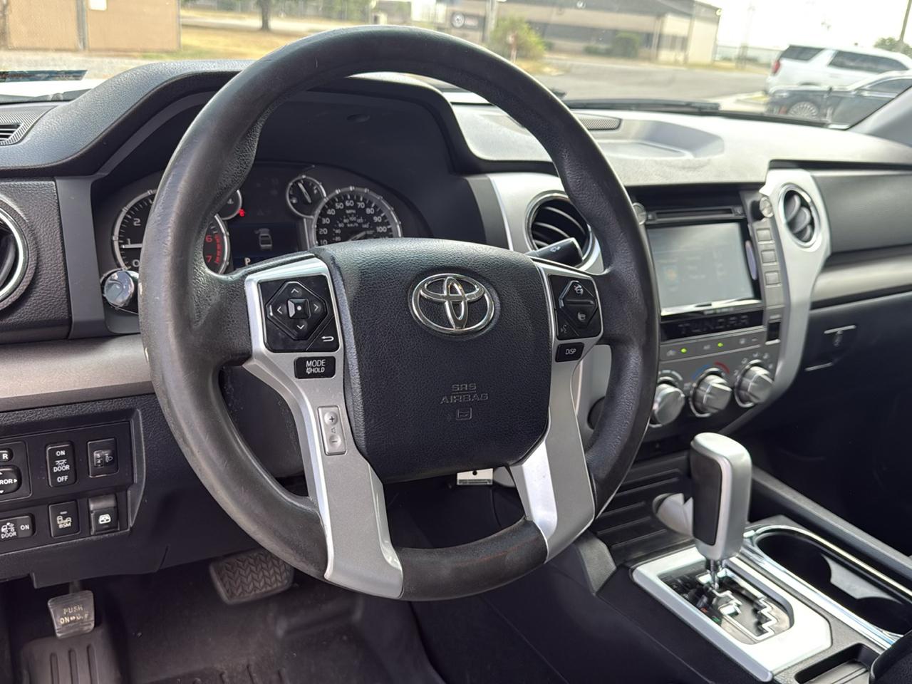 Toyota Tundra 4WD TRD Pro CrewMax 5.5' Bed 5.7L FFV (Natl) 2017
