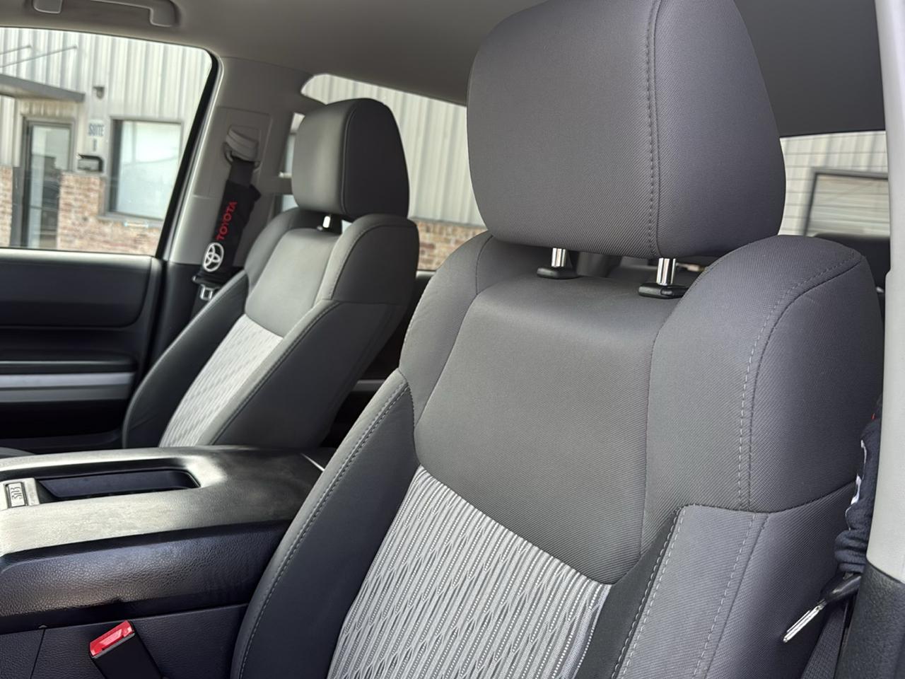 Toyota Tundra 4WD TRD Pro CrewMax 5.5' Bed 5.7L FFV (Natl) 2017