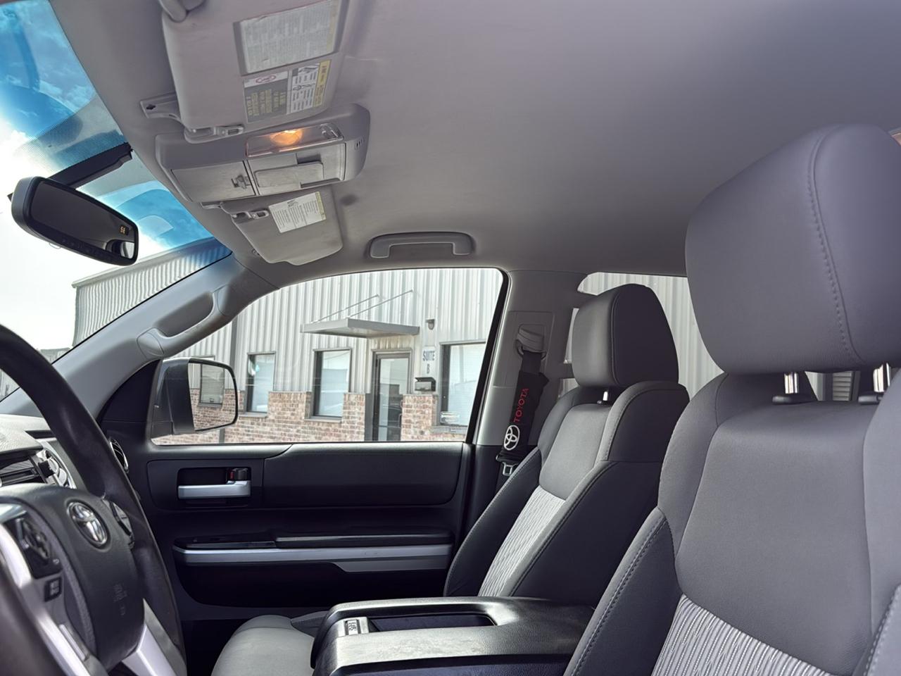 Toyota Tundra 4WD TRD Pro CrewMax 5.5' Bed 5.7L FFV (Natl) 2017