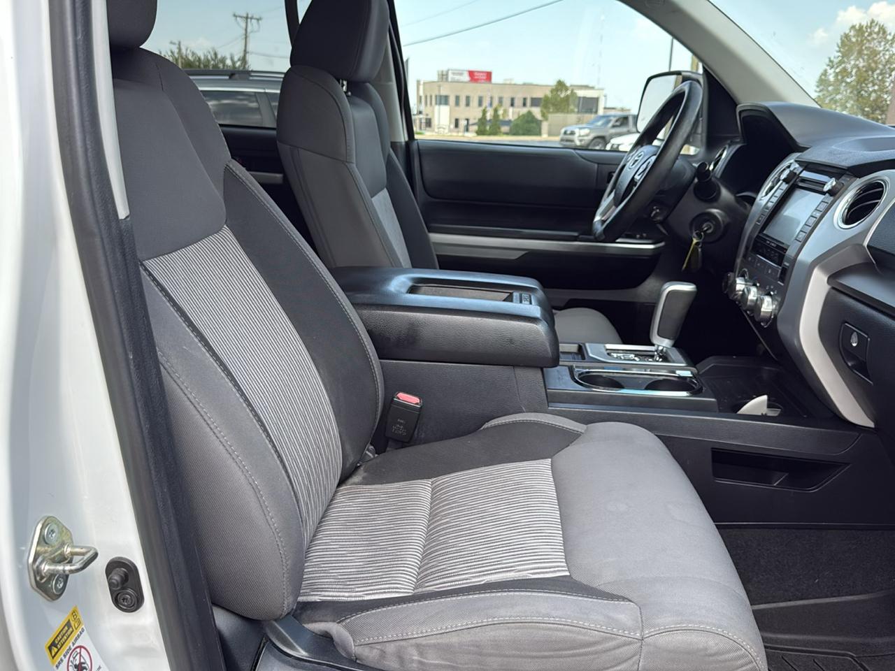 Toyota Tundra 4WD TRD Pro CrewMax 5.5' Bed 5.7L FFV (Natl) 2017