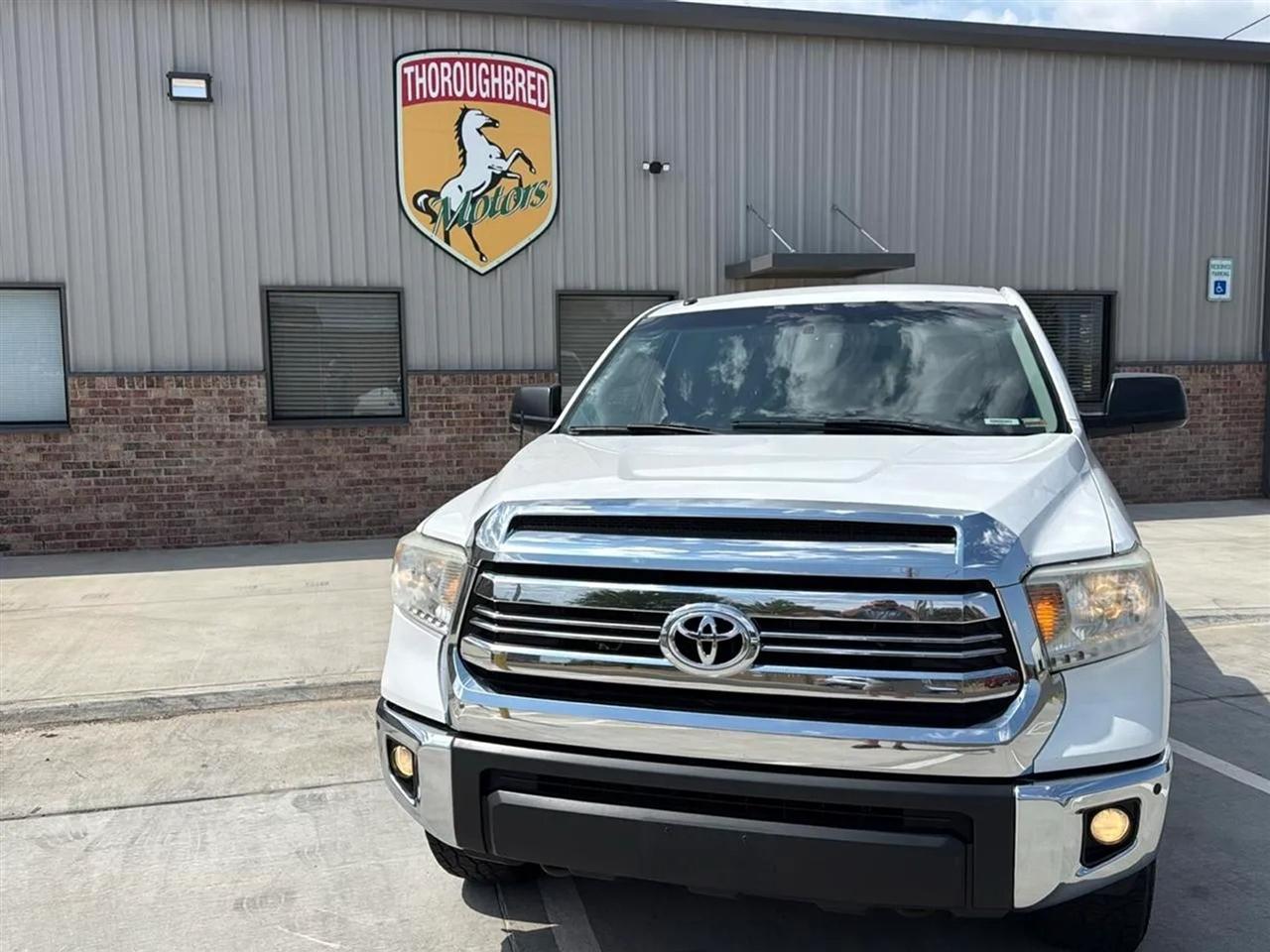 Toyota Tundra 4WD TRD Pro CrewMax 5.5' Bed 5.7L FFV (Natl) 2017