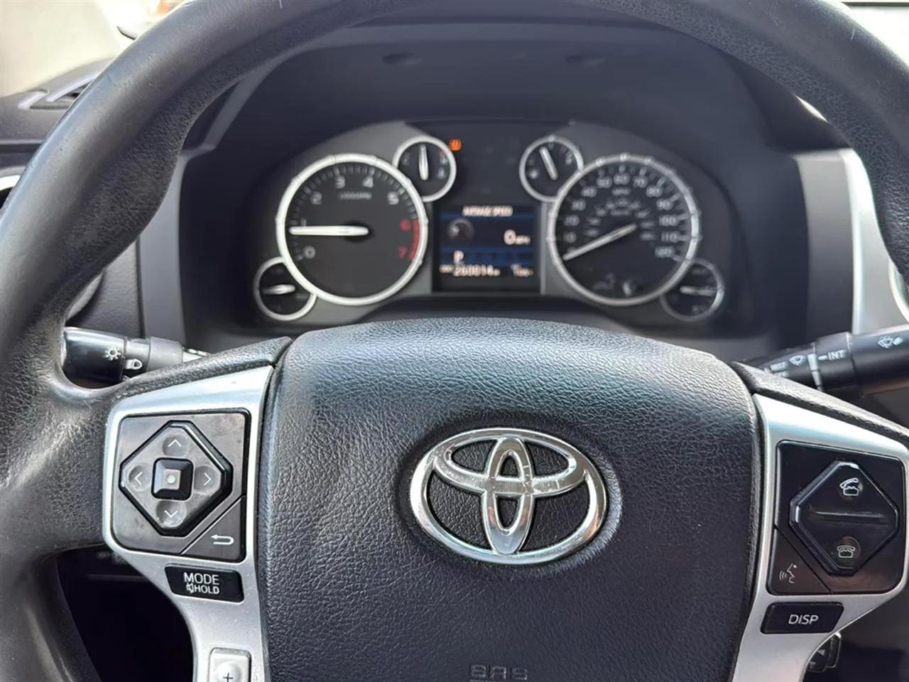 Toyota Tundra 4WD TRD Pro CrewMax 5.5' Bed 5.7L FFV (Natl) 2017
