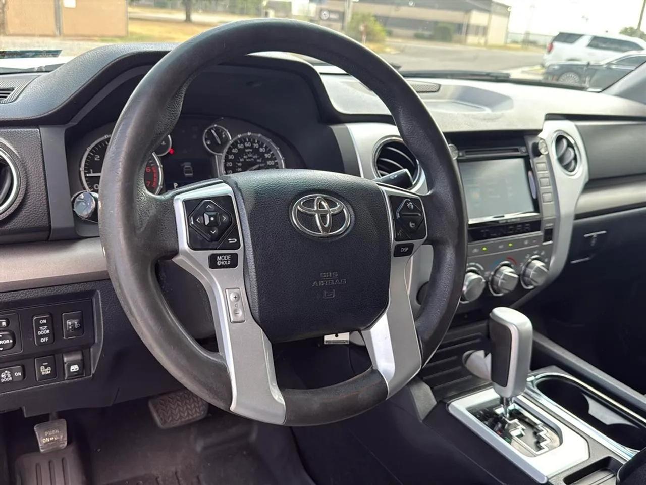 Toyota Tundra 4WD TRD Pro CrewMax 5.5' Bed 5.7L FFV (Natl) 2017