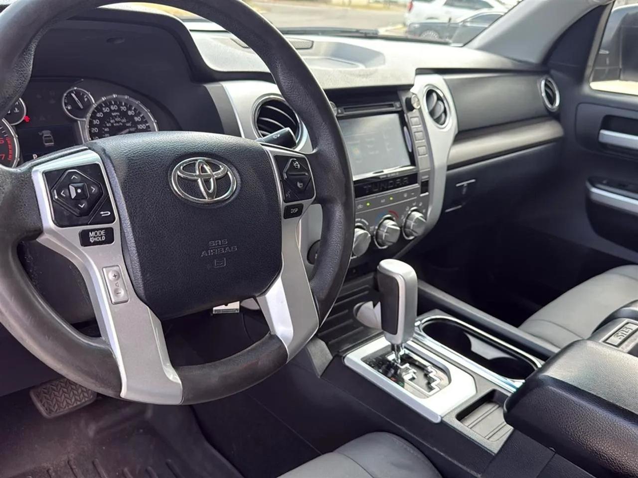 Toyota Tundra 4WD TRD Pro CrewMax 5.5' Bed 5.7L FFV (Natl) 2017