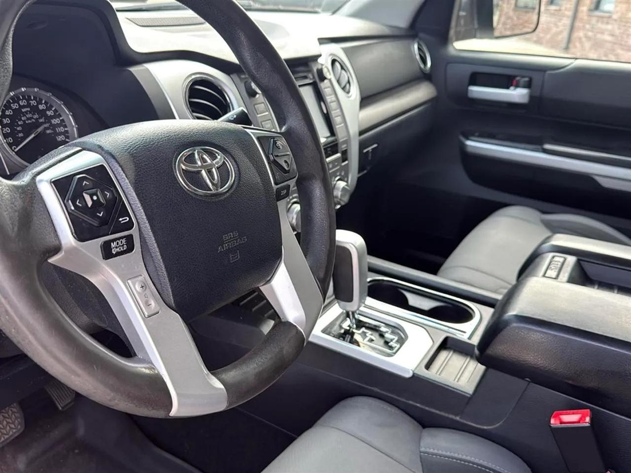 Toyota Tundra 4WD TRD Pro CrewMax 5.5' Bed 5.7L FFV (Natl) 2017