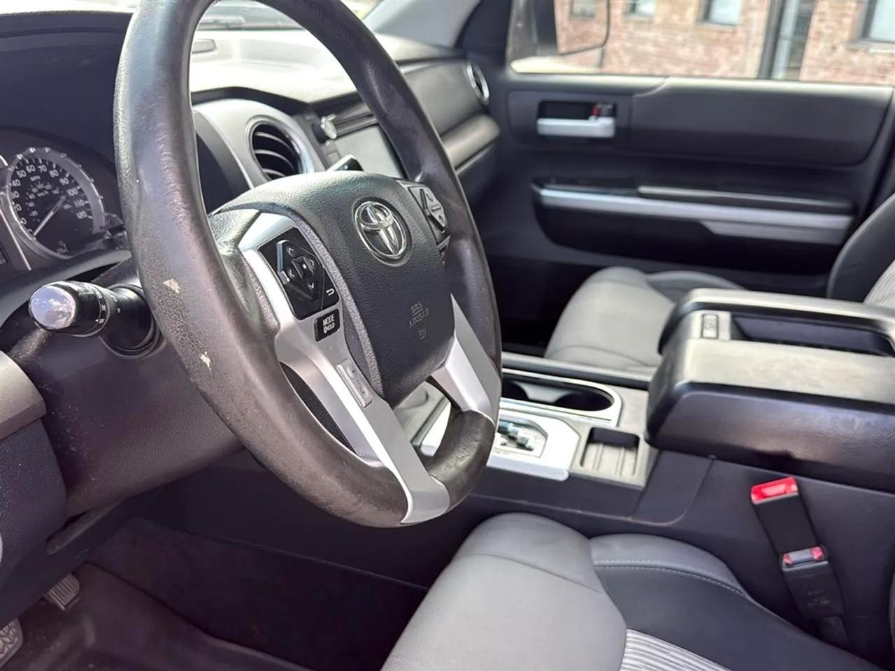 Toyota Tundra 4WD TRD Pro CrewMax 5.5' Bed 5.7L FFV (Natl) 2017