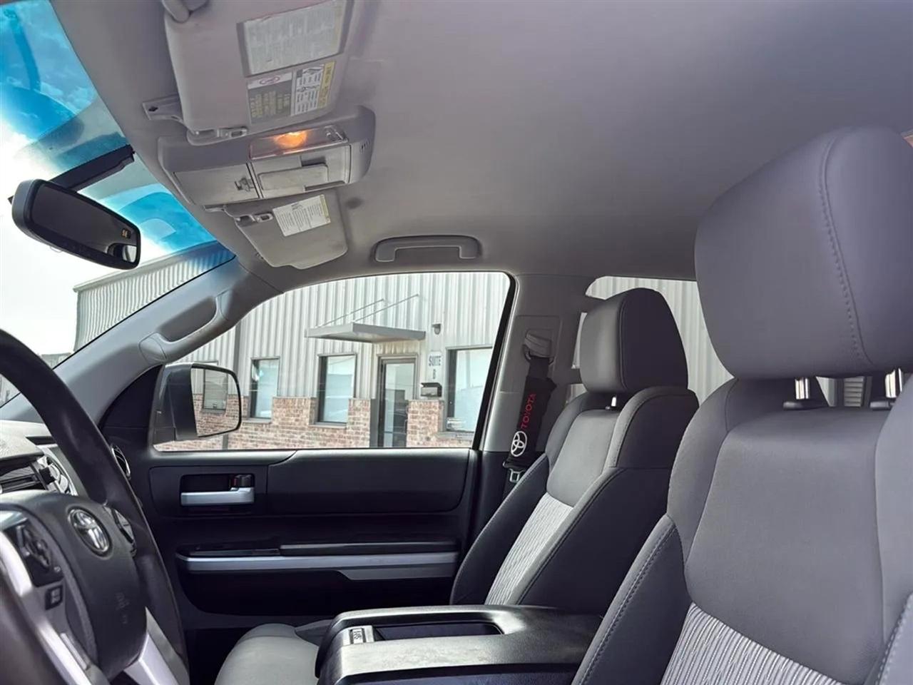 Toyota Tundra 4WD TRD Pro CrewMax 5.5' Bed 5.7L FFV (Natl) 2017