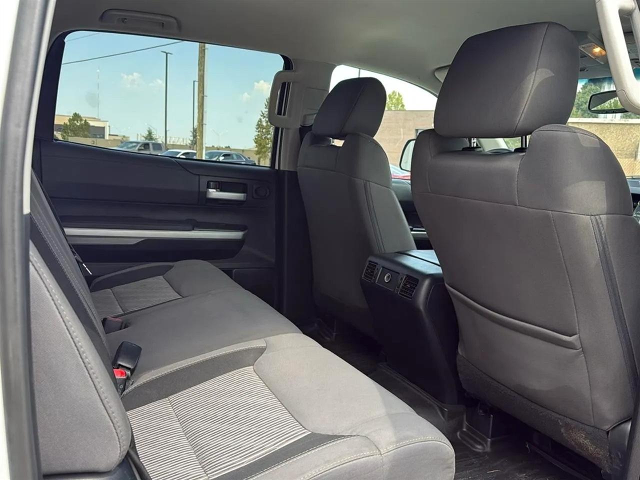 Toyota Tundra 4WD TRD Pro CrewMax 5.5' Bed 5.7L FFV (Natl) 2017