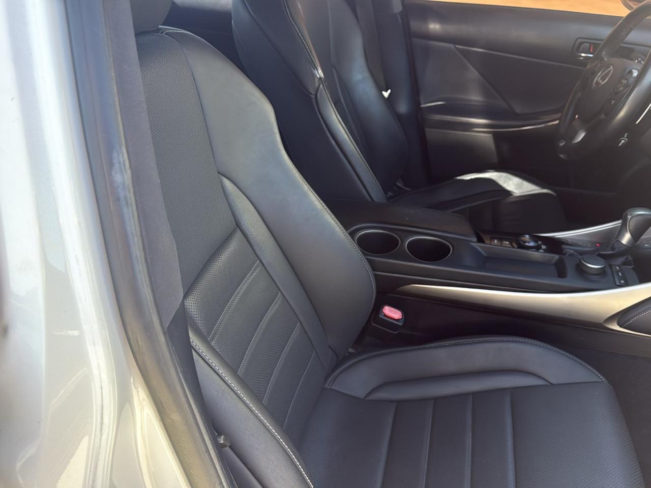 Lexus IS 250 4dr Sport Sdn Auto RWD 2014