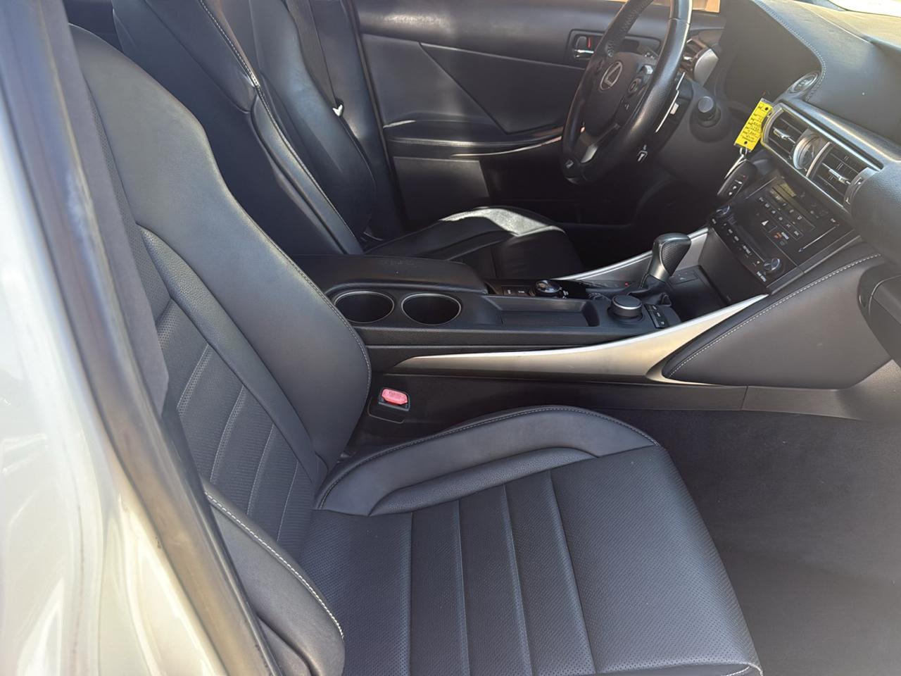 Lexus IS 250 4dr Sport Sdn Auto RWD 2014